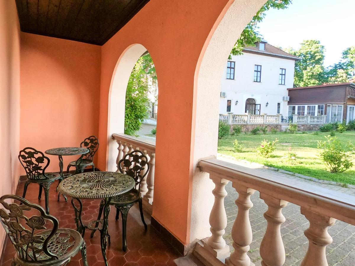 Gosztonyi Villa ชิโอฟก ภายนอก รูปภาพ